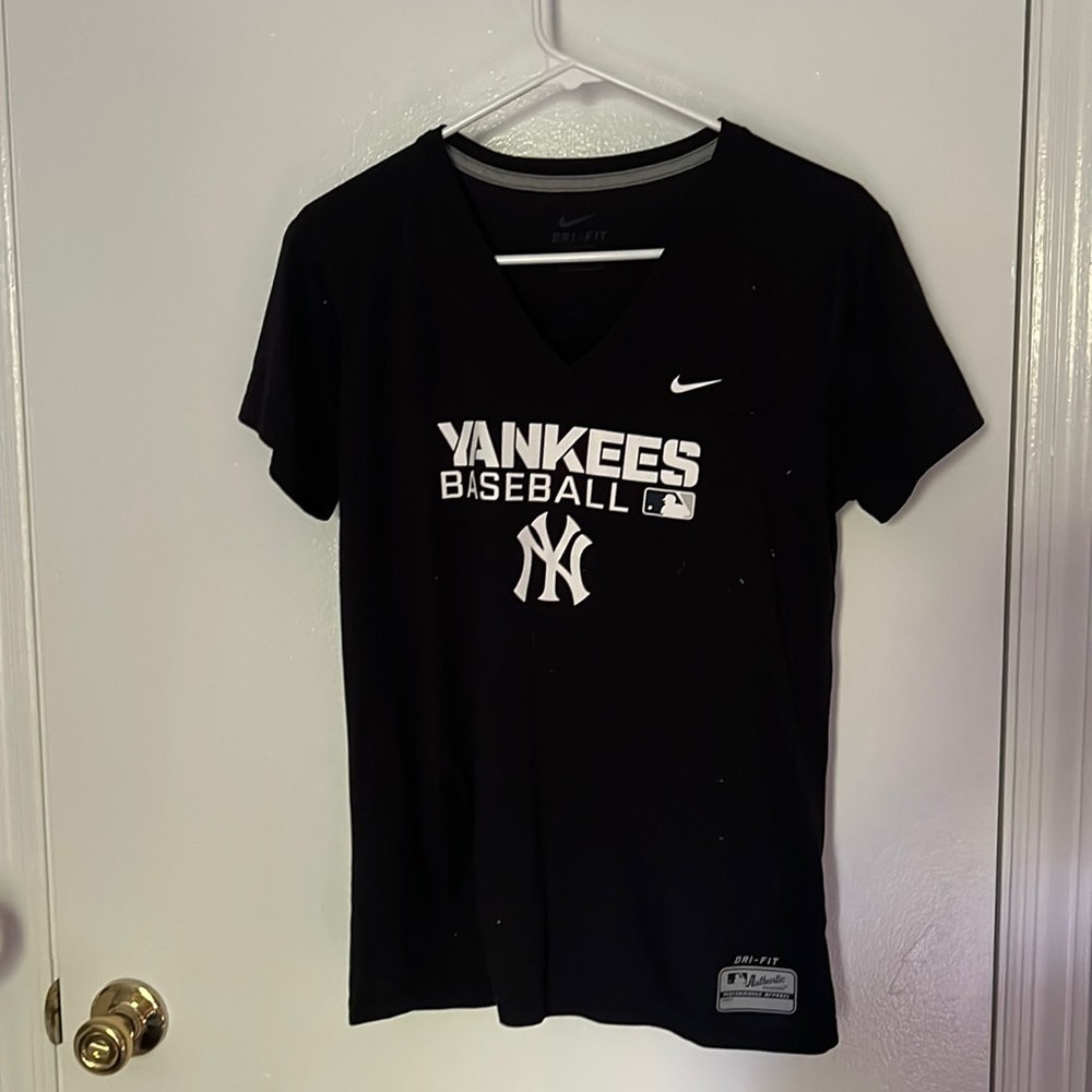 Yankees V-neck T-shirt
